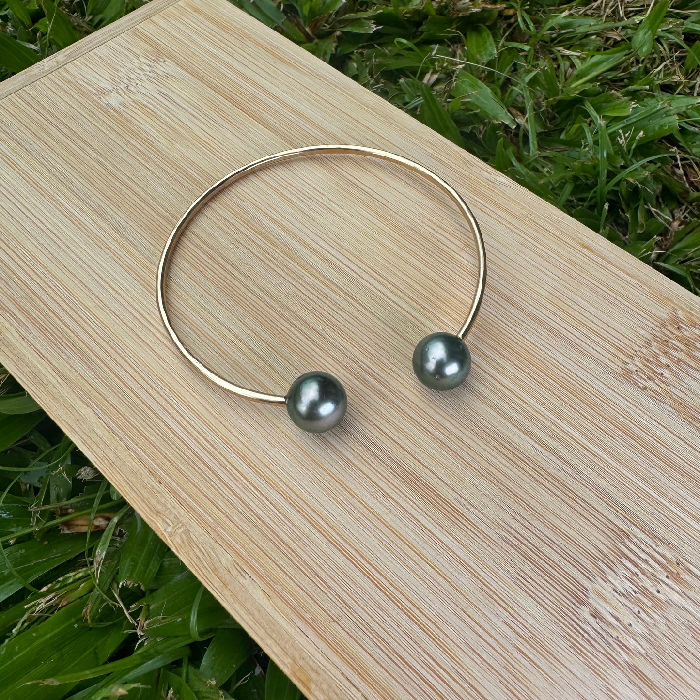 MAMA, TAHITIAN PEARL CUFF