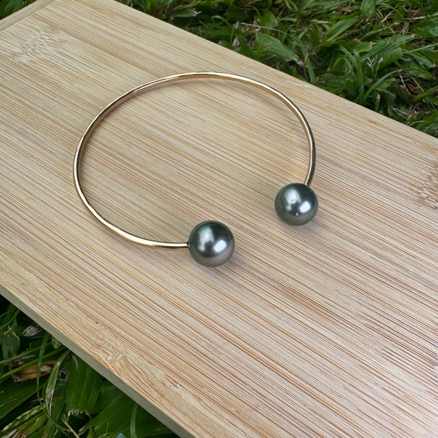 MAMA, TAHITIAN PEARL CUFF